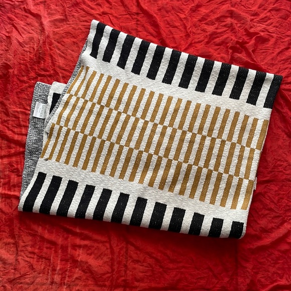 Safavieh organic cotton square stripped blanket cover bedding